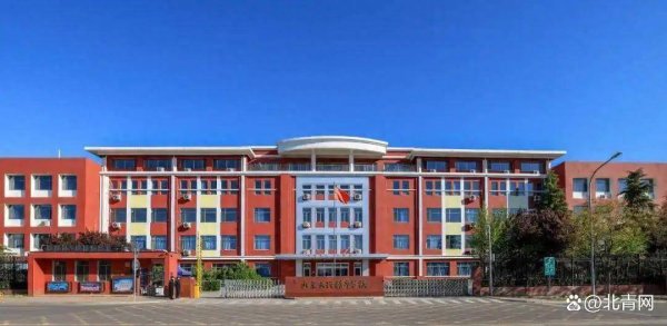 银河策略 成绩大幅提升，大兴精华学校高考“加工力”强奥秘何在？